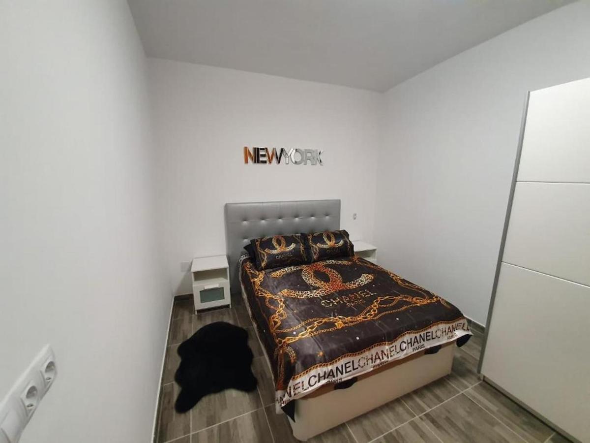 Apartamentos New York Vecindario  Dış mekan fotoğraf